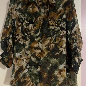 Cato Women's Button-Front Brushstroke Print Shirt in Olive, Brown & Black